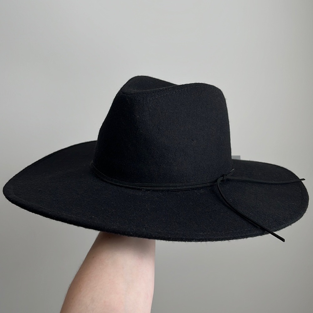 NWT Forever 21 Black Felt Fedora Hat S/M